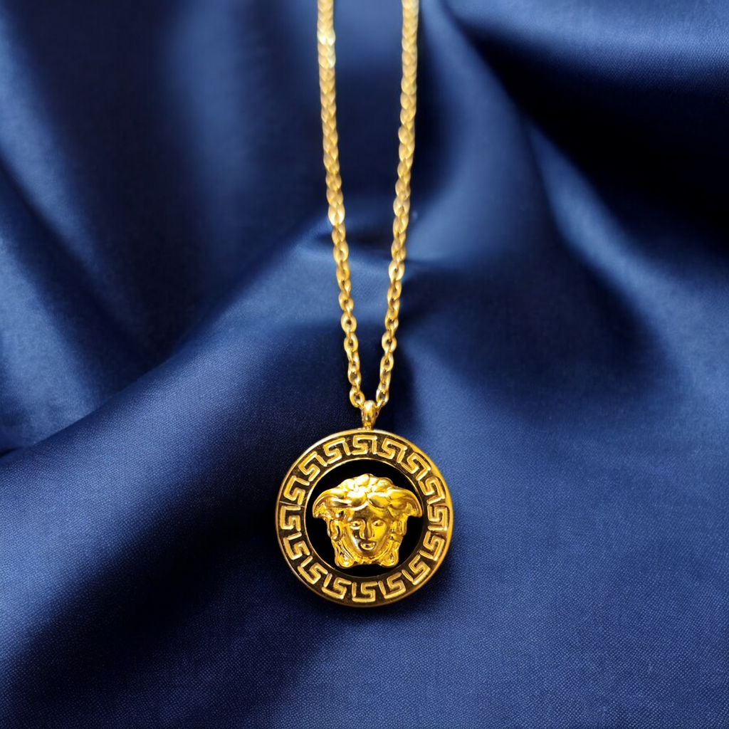 VERSACE