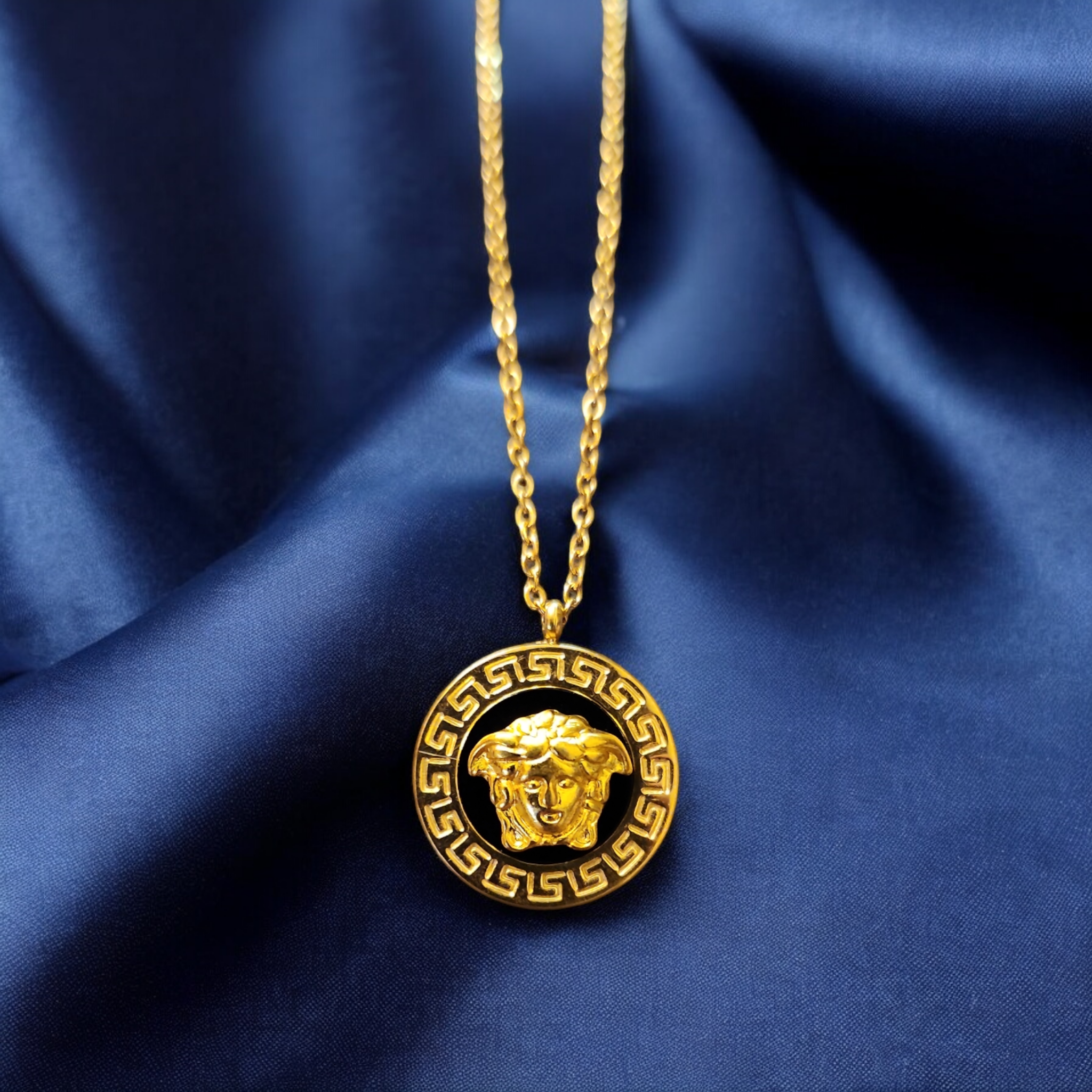 VERSACE